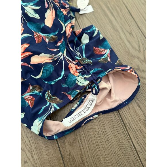 NWT Womens  Floral One-Piece Swimsuit With Adjustable Straps & Removable Cups - - Picture 9 of 9